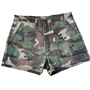 Vtg Made In USA Dee Cee Camo Shorts Sz 32 M Waist Grunge Pockets High Rise